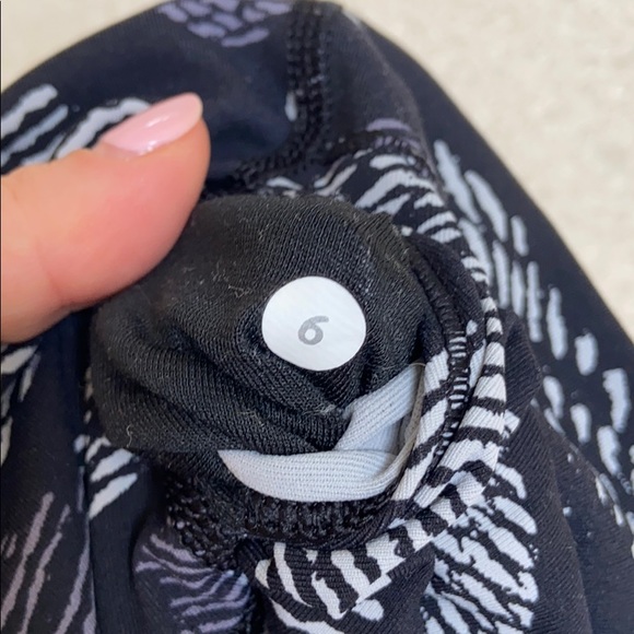 Lululemon Luxtreme High Rise Wunder Under - Picture 4 of 6